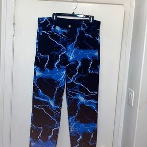 2Beautiful lightning print on black jeans